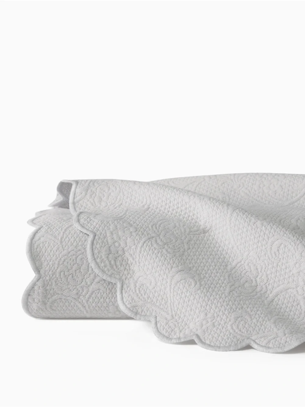 SFERRA Queen Alice white Coverlet textured 0784 scallop 100% cotton blanket